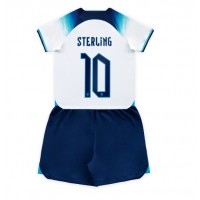 England Raheem Sterling #10 Hemmadräkt Barn VM 2022 Kortärmad (+ Korta byxor)